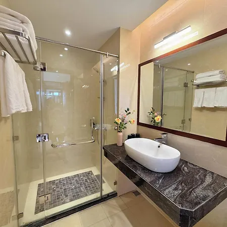 Ruby Hotel Tuan Chau