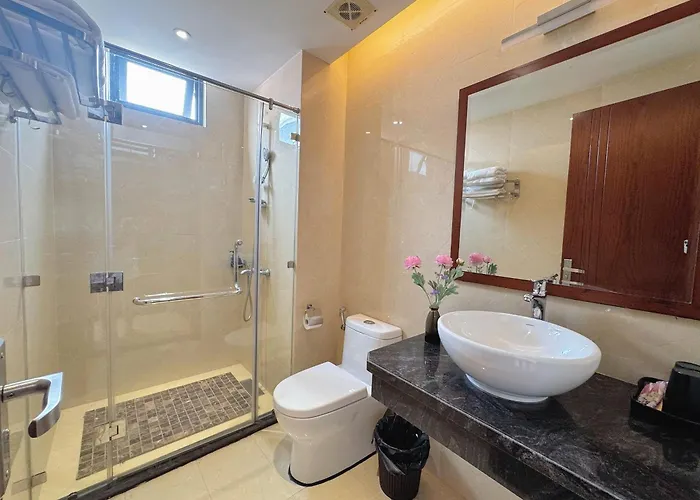 Khách sạn Ruby Tuần Châu Hạ Long